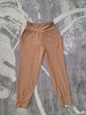 Old Navy Nude Tan Active Pants Size L